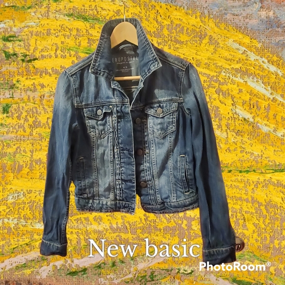 Aero distressed pleated Jean jacket. EUC Med - Picture 3 of 10